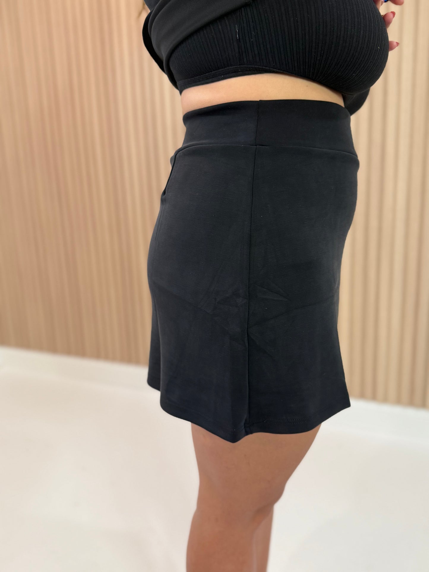 SIENNA SKORT (BLACK)