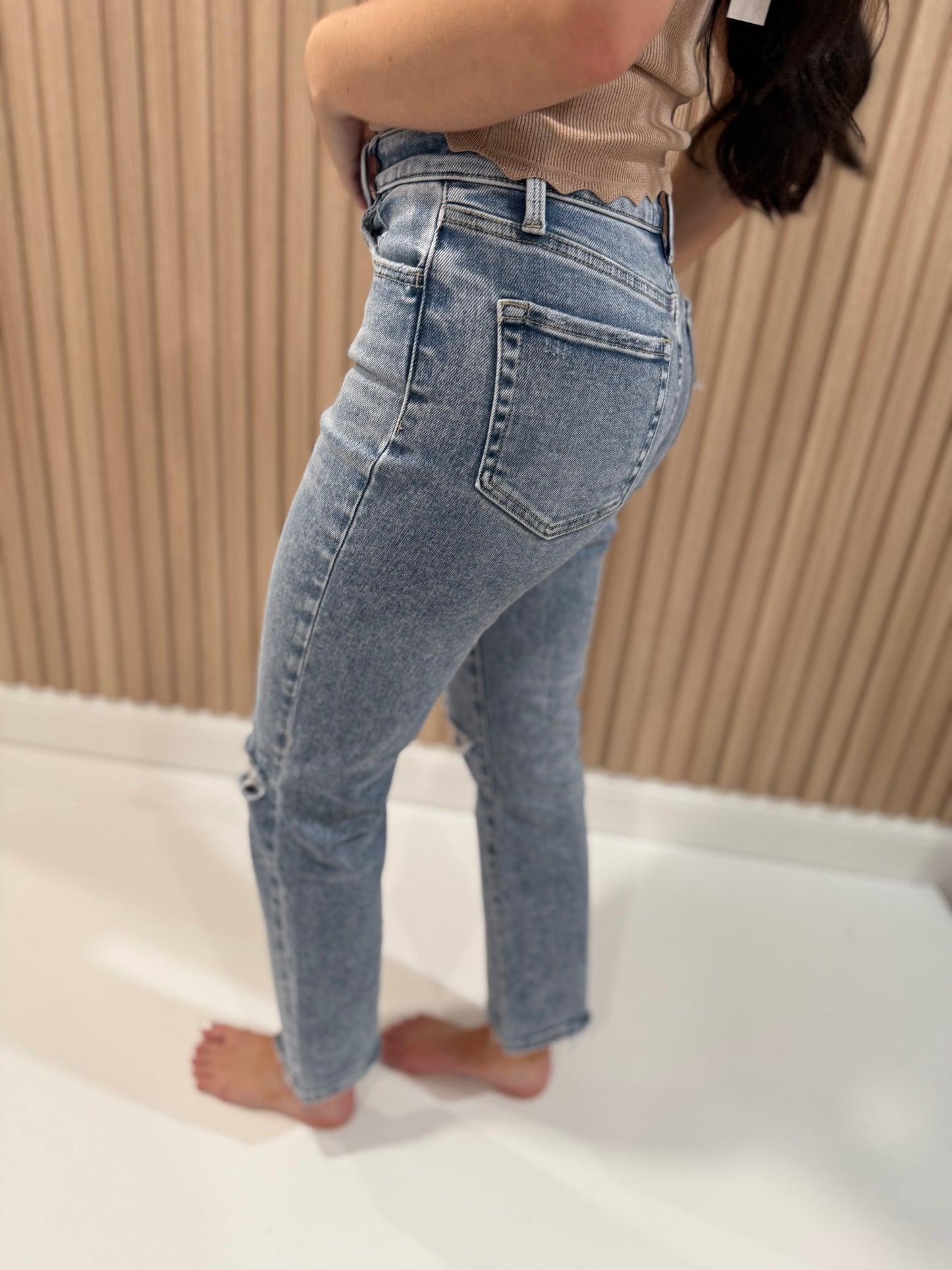 NOT YOUR AVERAGE MOM JEAN