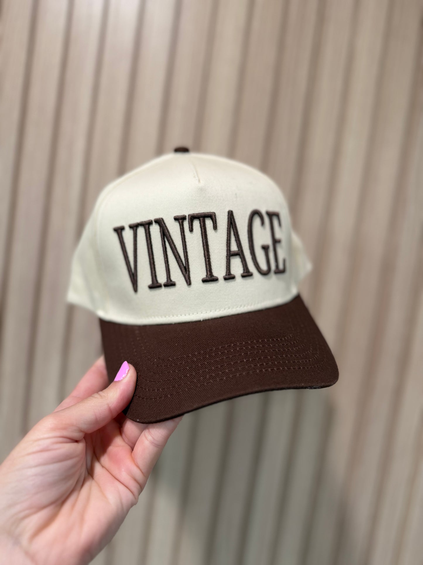 VINTAGE TRUCKER HAT