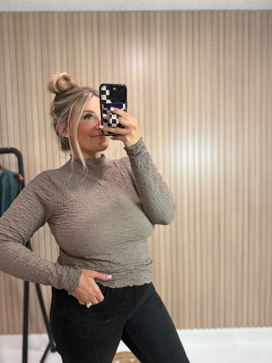 MILA TEXTURED LAYERING TOP