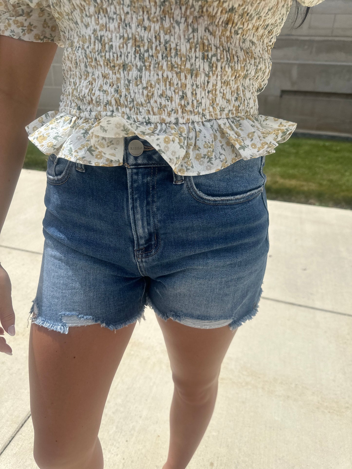 the favorite denim short