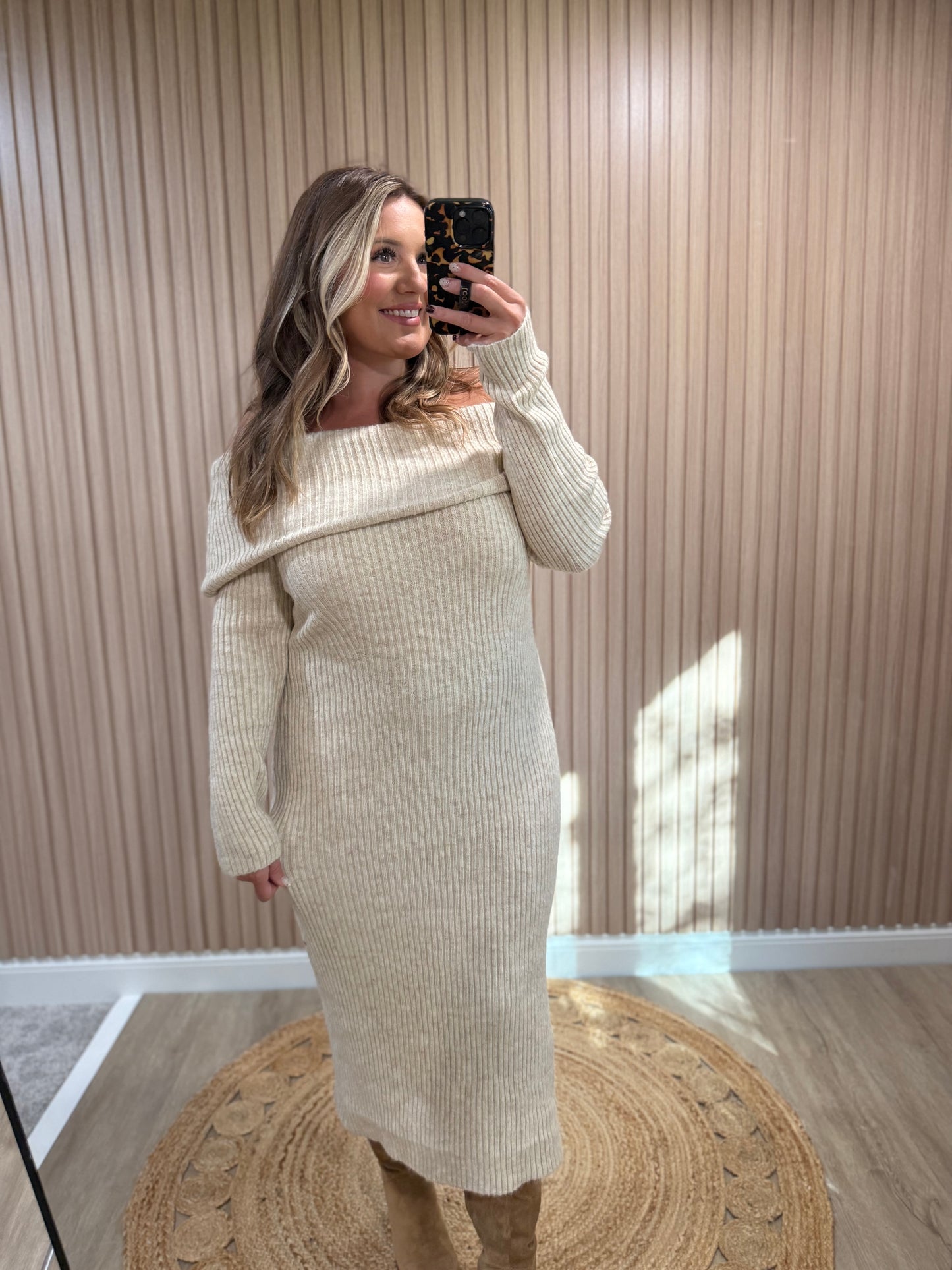 OAT OFF THE SHOULDER MIDI