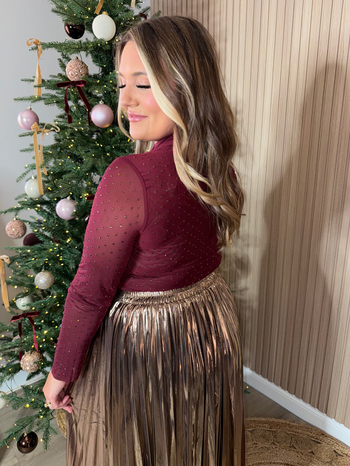 PLEATED GOLD SKIRT