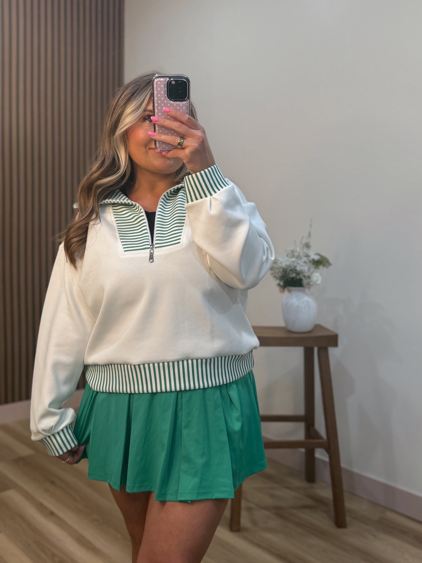 CLASSIC CHARM PULLOVER